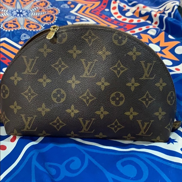 Louis Vuitton Handbags - Louis Vuitton cosmetic toiletry pouch GM